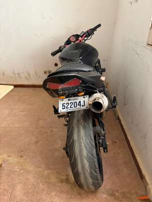Kawasaki ZR 500cc image 4