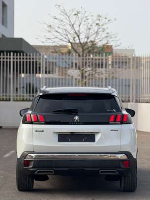 PEUGEOT 3008 Gt line image 4