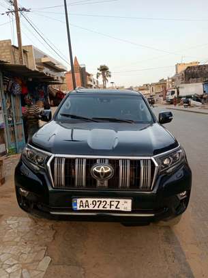 Toyota Prado land cruiser 2020 image 9
