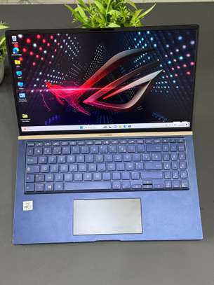 Asus zenbook i7 10th / ssd 512gb / 16gb ram image 1