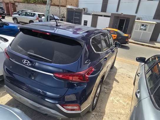 Hyundai santafe 2019 image 4