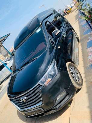 Hyundai starex limousine 2018 image 2