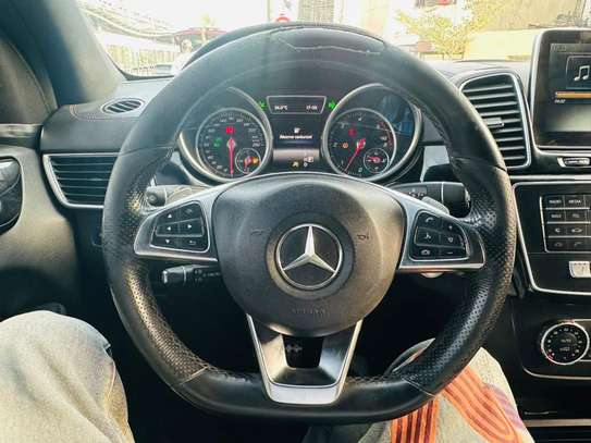 Mercedes GLE image 8