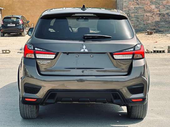 Mitsubishi Outlander 2020 image 5