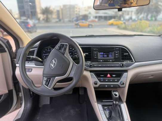 LOCATION HYUNDAI ELANTRA 2017 image 8