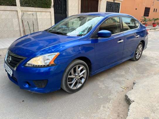 Nissan Sentra image 2