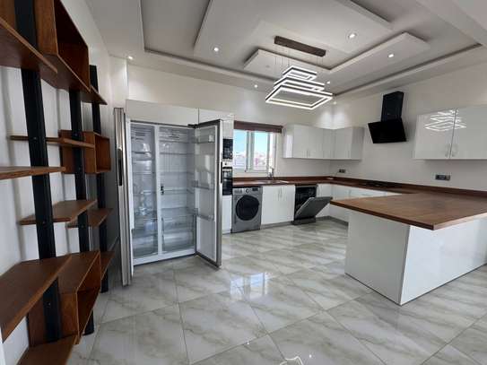Penthouss à louer aux Almadie de 3 chambres image 2