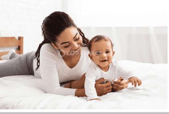 Nounou garde d'enfants image 1