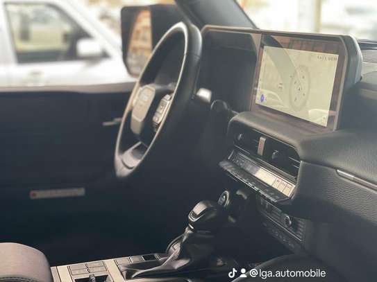 Toyota Prado automatique Diesel annee 2025 image 9