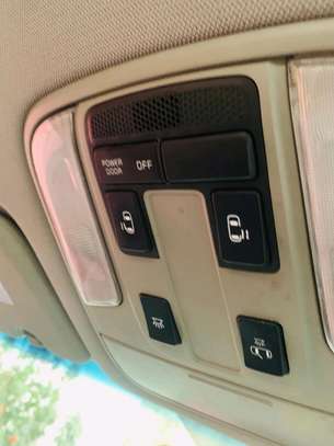 Kia carnival 2017 image 11