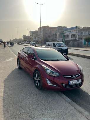 Location voiture Elantra 4 places automatique image 2