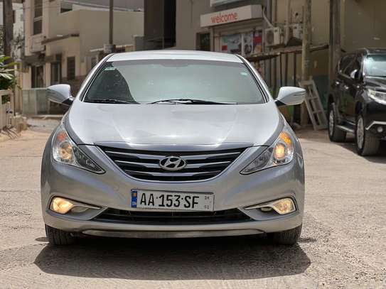 Hyundai SONATa image 2