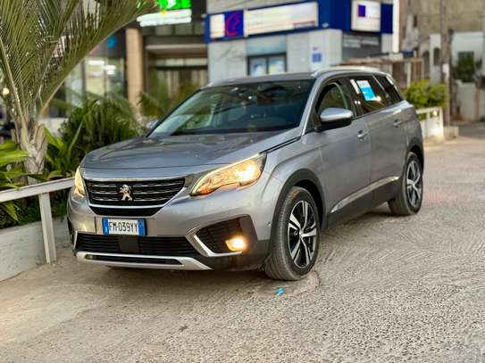 PEUGEOT 5008  Année 2018 image 10