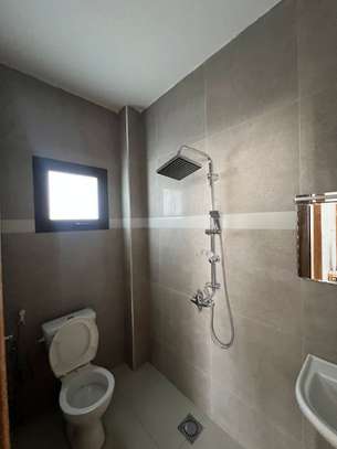 Studio meublé à louer image 13
