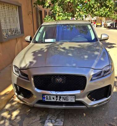 Jaguar F-pace S image 3