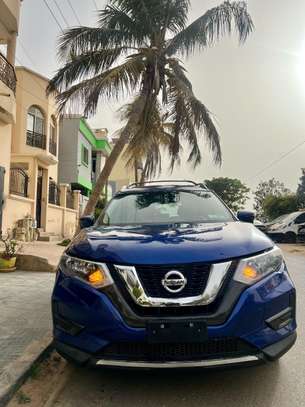 NISSAN ROGUE SV AWD 2017 image 1