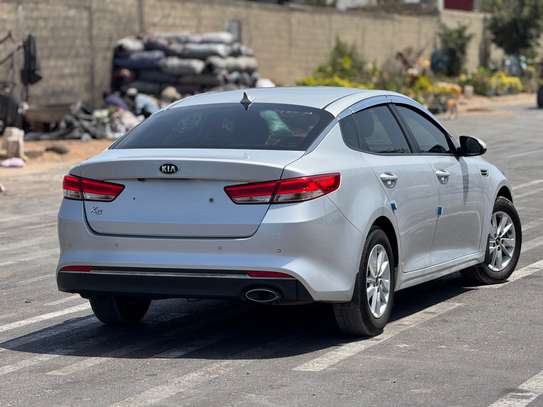 Kia k5 image 5