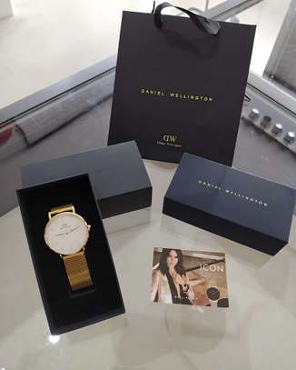 Montre Daniel Wellington – Avec Boîte & Sac Officiel image 1