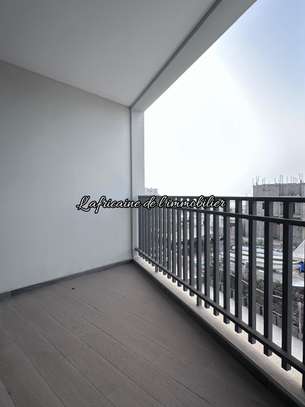 Appartement F3 de 120 m² avec terrasse à louer – Ngor image 3