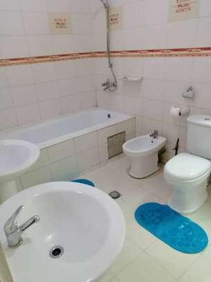 Chambre meublée climatisée aux Almadies image 7