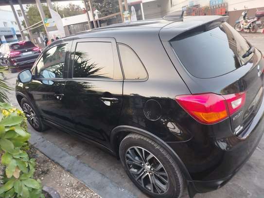 Mitsubishi RVR/ Outlander Sport image 5