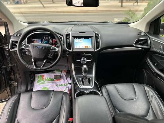 Ford Edge titanium image 12