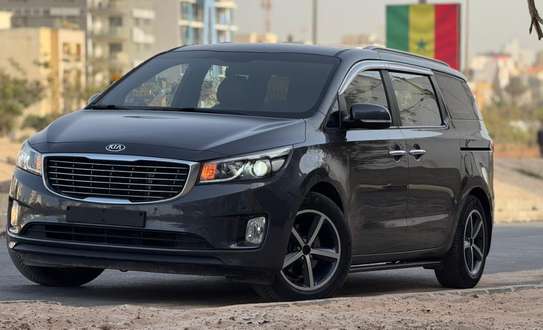 kia carnaval 11place image 10