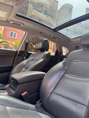Hyundai tucson image 8