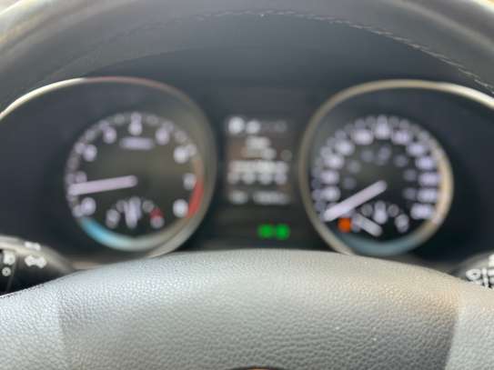 Hyundai santa fe image 13