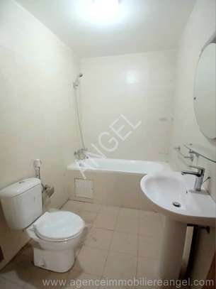 Ref_2815_SEY Appartement vue sur mer à louer en centre-ville image 4