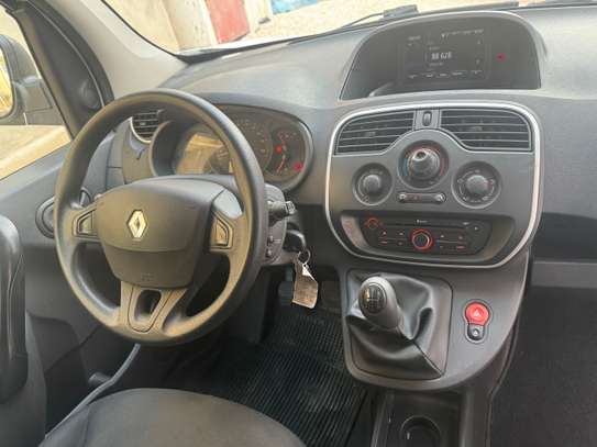 Renault image 8