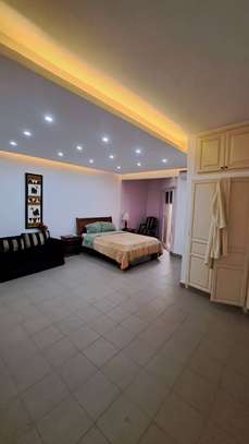 MAGNIFIGUE DUPLEX F6 A LOUER AUX ALMADIES image 4