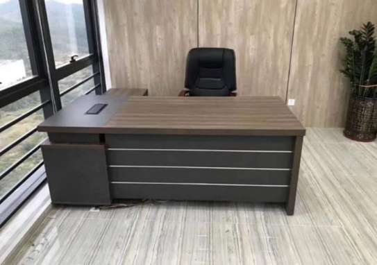 Table bureau image 3