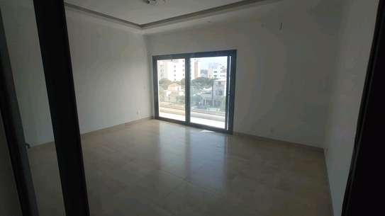 T3 à vendre sur l'avenue bourguiba image 8