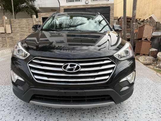 Hyundai Santefe image 2