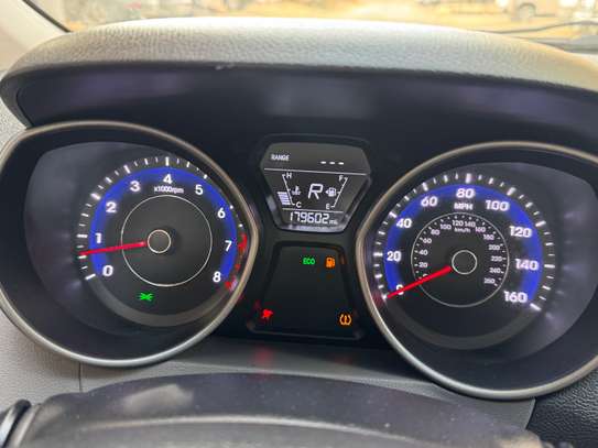 HYUNDAI ELANTRA 2016 image 13
