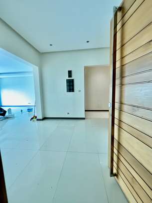 Appartement F4 moderne lumineux à louer à Mermoz cornichep image 2