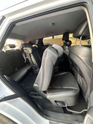Hyundai Santafe image 10