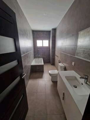 Superbe appartement à Mermoz image 5