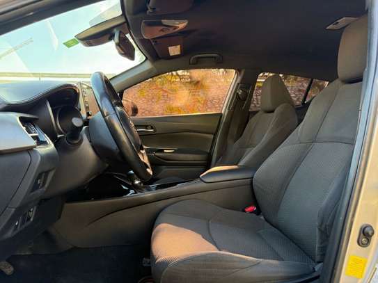TOYOTA C-HR 2019 image 7
