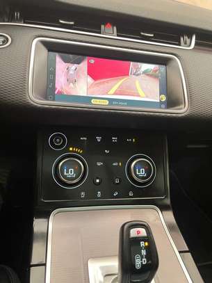 Range Rover Evoque 2021 SUV image 5