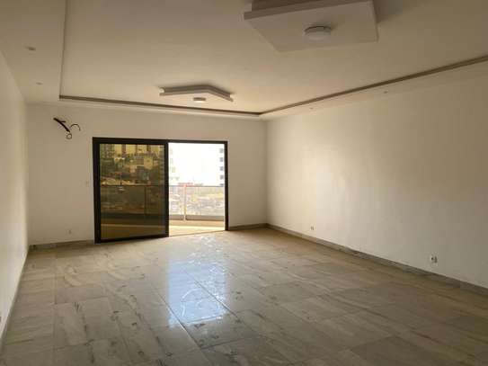 APPARTEMENTS F 4 NEUFS À LOUER NGOR ALMADIES image 2