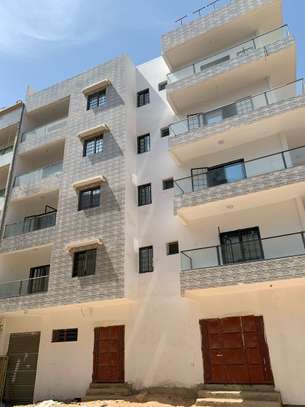 Appartement F4 à la Cité Mbakiyou Faye Mamelles image 3