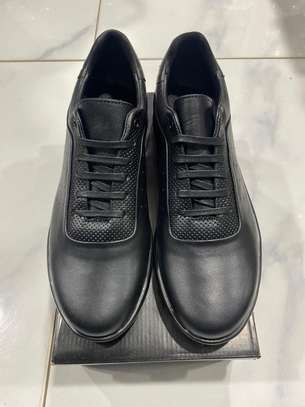 Chaussures grandes marques en promo image 13