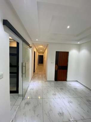 Appartement meublé  à louer au Point E image 7