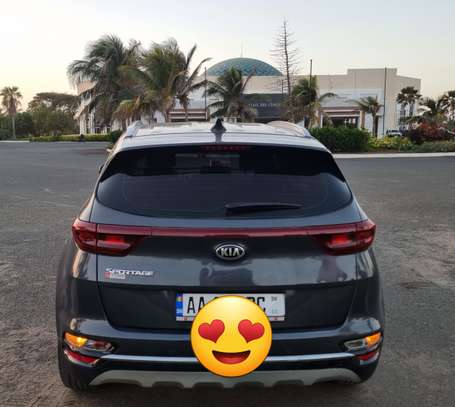 Kia sportage essence 2021 image 1