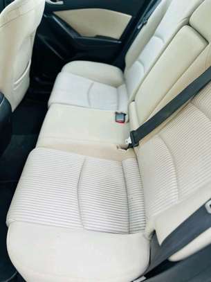 Mazda 3 image 5