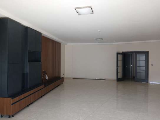 MAGNIFIQUE APPARTEMENT 03 AU POINT E image 1