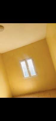 Appartement deux chambres salon à louer à zac mbao image 8