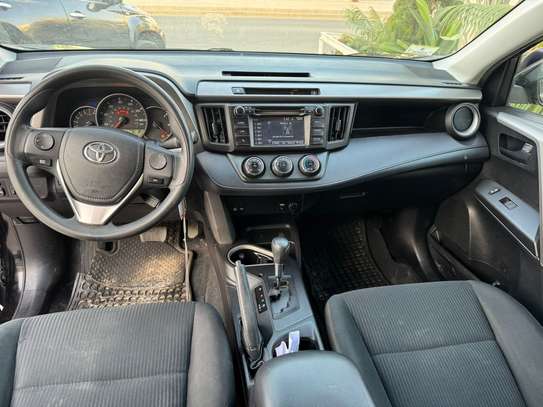 TOYOTA RAV4 2016 image 10